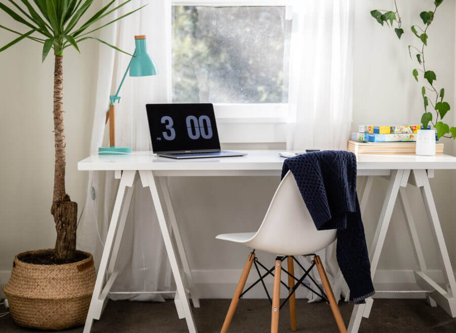 aztiazhHow to Adapt to Working from Home - websait