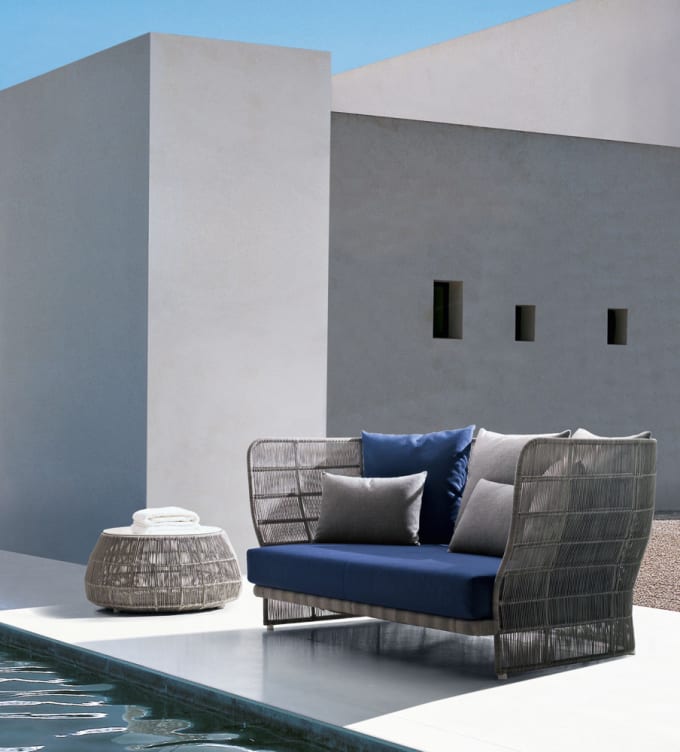 4 essential features for villa and outdoor furniture