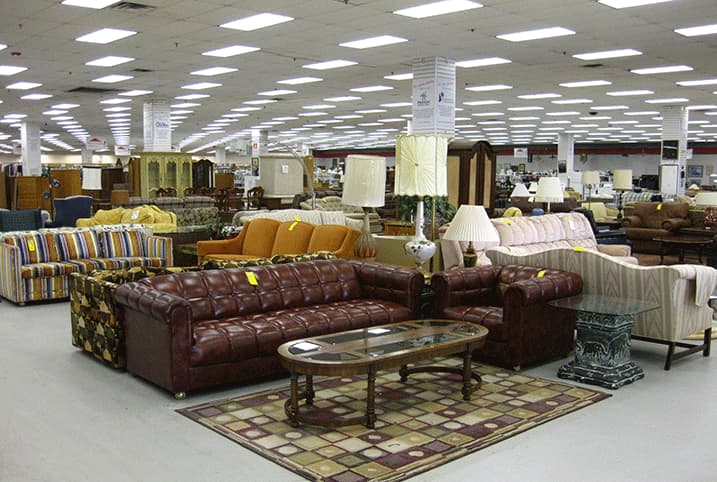 Furniture Store or Furniture Website? What to prefer?